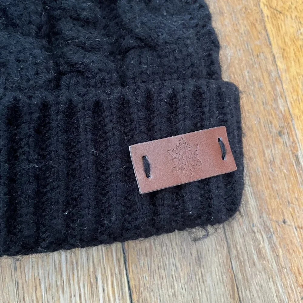 Black warm winter‎ hat cap soft snowflake leather decal comfortable warm casual